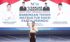 Hary Tanoe Buka Bimtek...