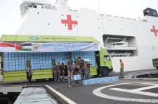 Kapal Rumah Sakit TNI...