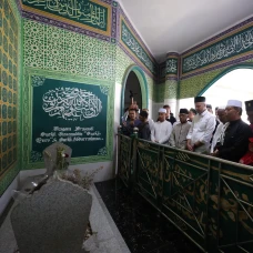 Usai Salat Jumat, Ganjar...
