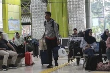 Jelang Libur Nataru,...