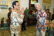 Temui Sri Sultan HB...