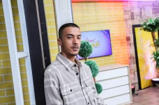 Aziz Hedra Rilis Single...
