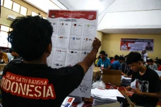 Potret Pelipatan Kertas...