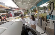Shell Luncurkan Flagship...