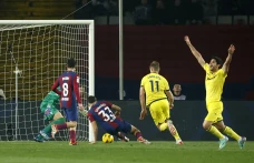 Hasil Barcelona vs Villarreal:...