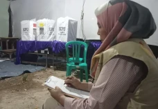 Melihat Persiapan Pemungutan...