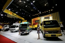 Mitsubishi Fuso Hadirkan...