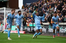 Jinakkan Wolves, Coventry...