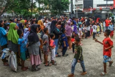 Potret Tradisi Sedekah...