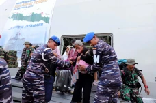 Arus Balik menggunakan...