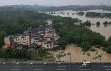Banjir Besar Terjang...