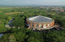 Melihat Proyek Stadion...