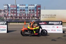Aksi Balapan Motor Harley...