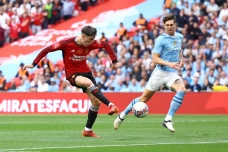 Hajar Man City 2-1,...