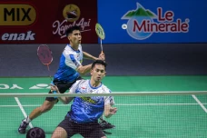 Sabar/Reza Melaju ke...