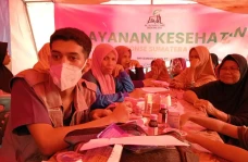 Bantu Penyintas Banjir...