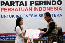 DPP Partai Perindo Serahkan...
