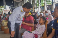 Gelar Bakti Sosial,...