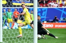 Ukraina Menang Dramatis...