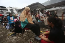Penuh Haru Aksi Cuci...