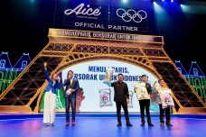 Aice Resmi Sandang Worldwide...