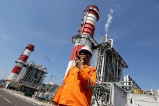Gunakan Teknologi Canggih,...