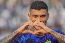 Persib Hajar PSM 2-0...