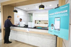 Hana Bank Bukukan Laba...