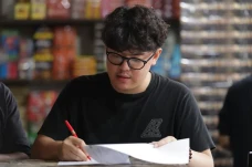 Rahasia Toko Kiem Tek...