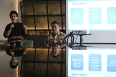 Diskusi Sanitasi dan...