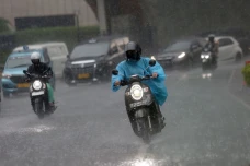 Potret Jakarta Diguyur...