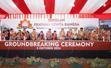 Mulai Dibangun, Sekolah...