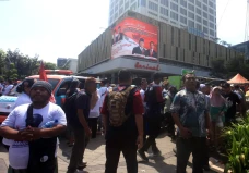 Jelang Pelantikan Prabowo-Gibran,...