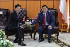 Ketua DPD Terima Kunjungan...