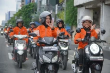 Rayakan Hari Pahlawan, bTaskee...