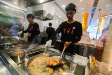 Restoran Ayam Goreng...
