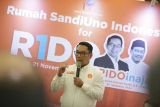 Sandiaga Uno Instruksikan...