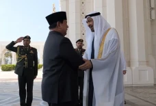 Prabowo Disambut Gegap...