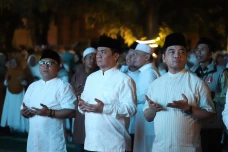 Isi Masa Tenang dengan...