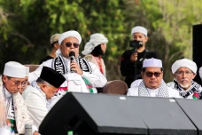 Habib Rizieq Hadiri...