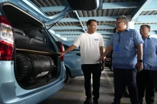 Bluebird Perkuat Surabaya...