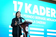 Angela Tanoesoedibjo...