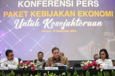 Pemerintah Siapkan Paket...