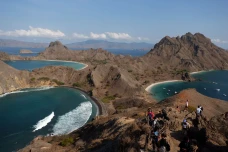 Jejak Keindahan Pulau...
