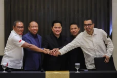 PSSI Resmi Pecat Shin...