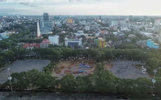 Revitalisasi Lapangan...