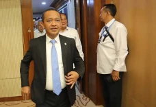 Rapat kerja Menteri...