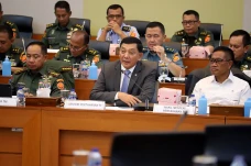 Menhan dan Panglima...
