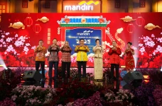 Bank Mandiri Rayakan...