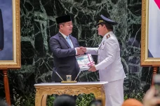Serah Terima Jabatan...